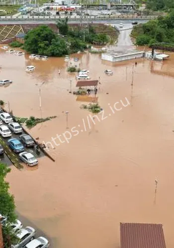 广西钦州遭遇特大暴雨